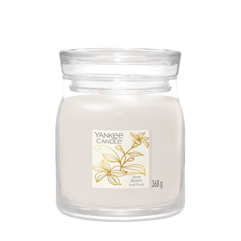 Yankee Candle Slow Bloom 368gr - Medium Signature à 2 mèches