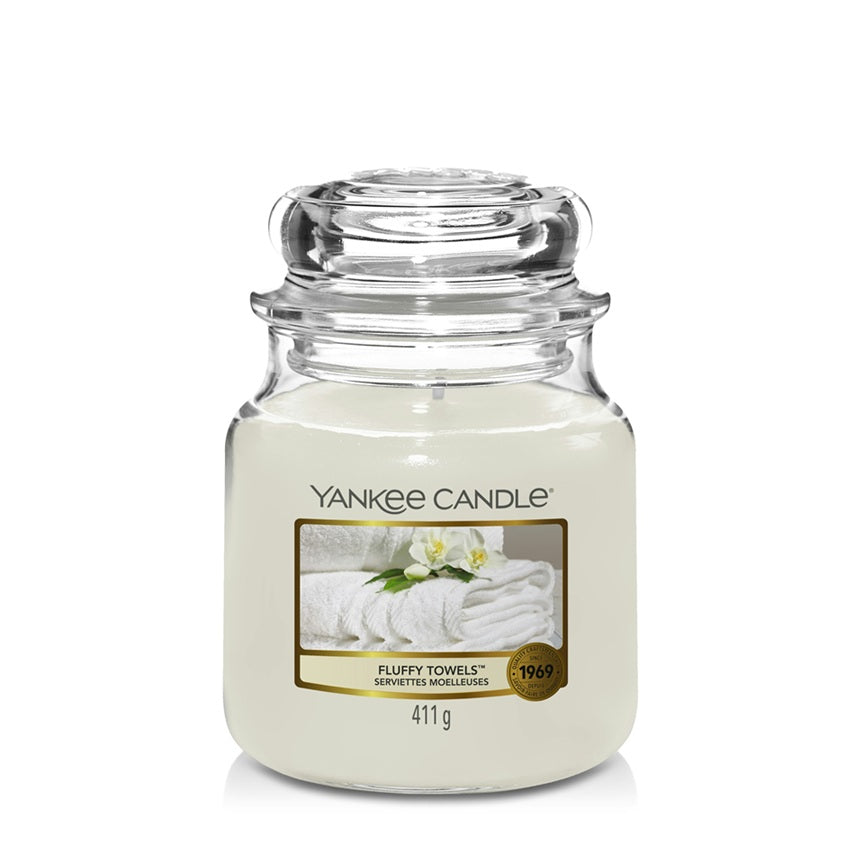 Yankee Candle Fluffy Towels 411g - Medium Jar