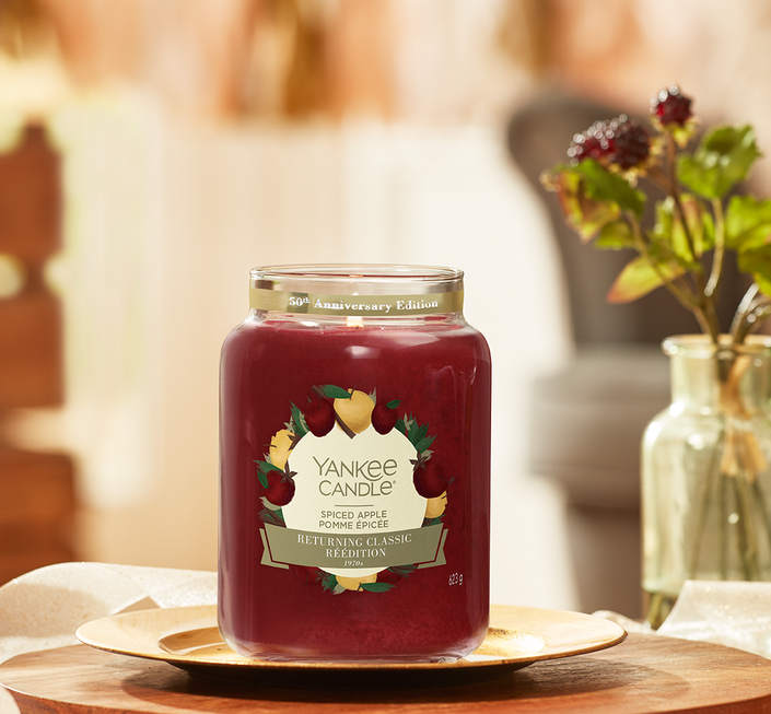 Yankee Candle Spiced Apple 22oz - Large Jar