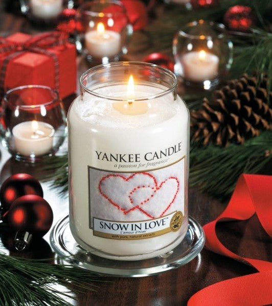 Yankee Candle Snow In Love 623g - Large Jar