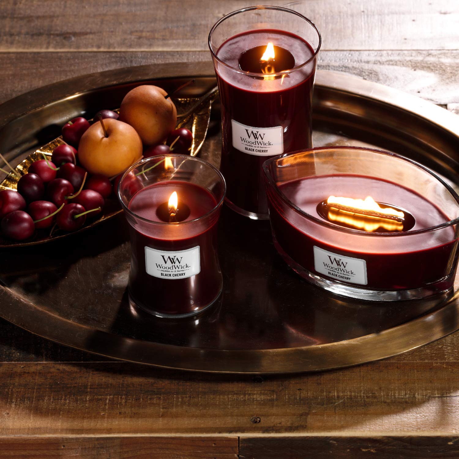 Woodwick Medium Black Cherry 275g