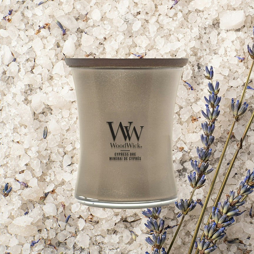 Woodwick Medium Black Cherry 275g